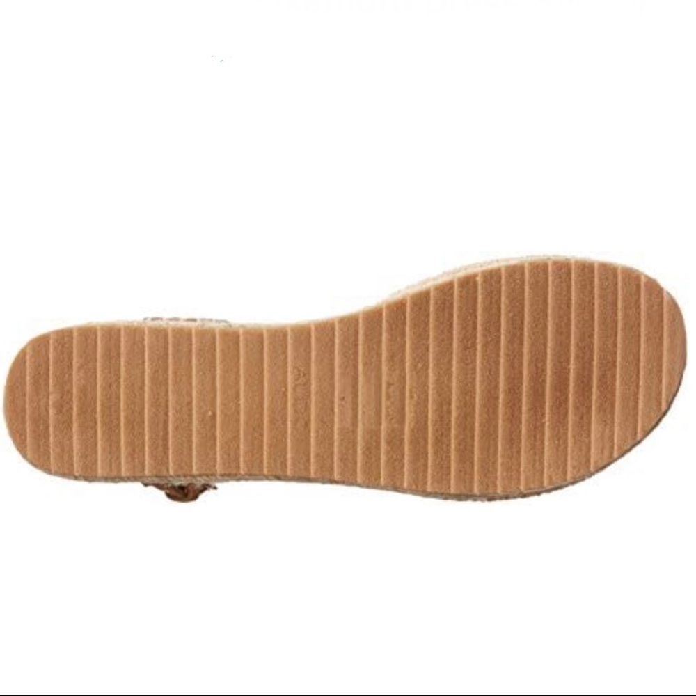 🎉Gold Glittery Espadrille Sandals 🎉 - Picture 7 of 15